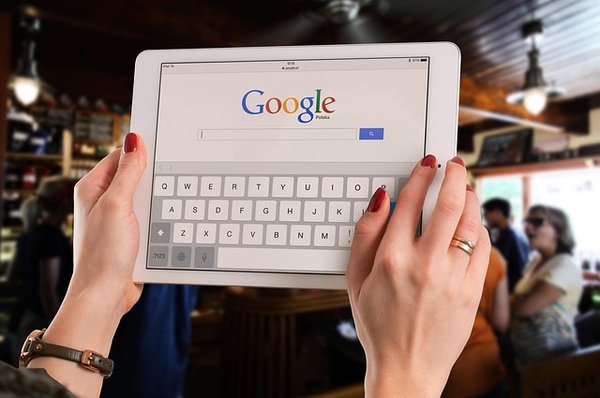 Pourquoi faire appel à un consultant google ads en 2025 ?